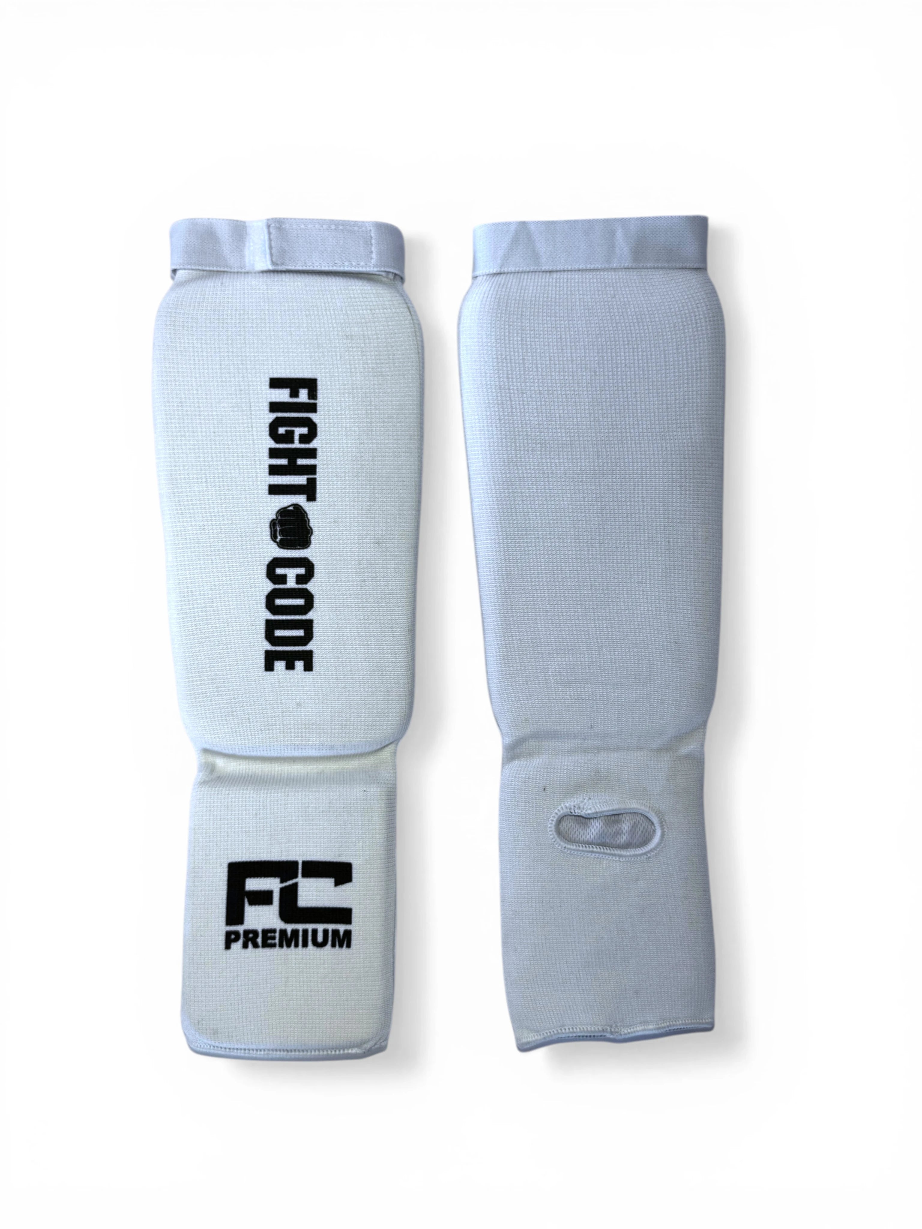 FIGHTCODE Lábszárvédő - Fehér Muay Thaihoz és Kick-boxhoz